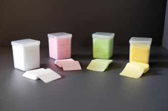 D-TEX Meltblown PP Nail Polish Remover Pads in multiple colors for beauty and cosmetic use